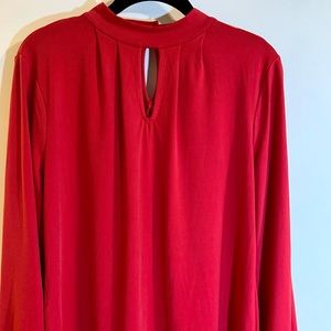 Chico’s Red Keyhole Neck ITY Top size M